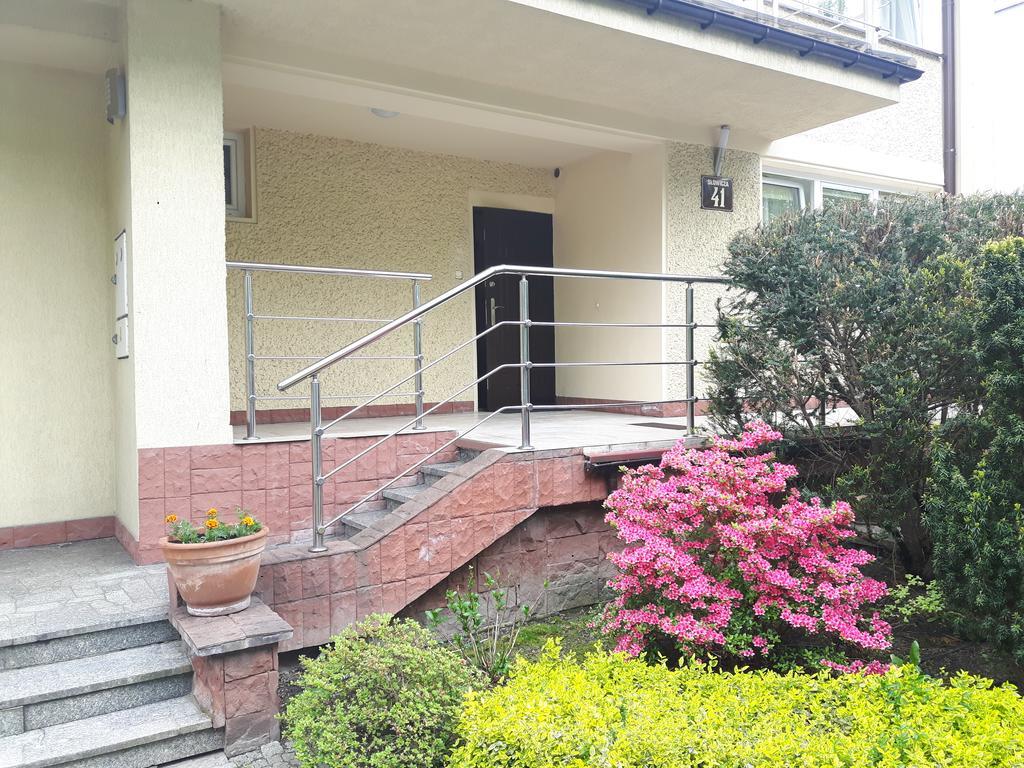 Slowicza Hotel Warschau Buitenkant foto
