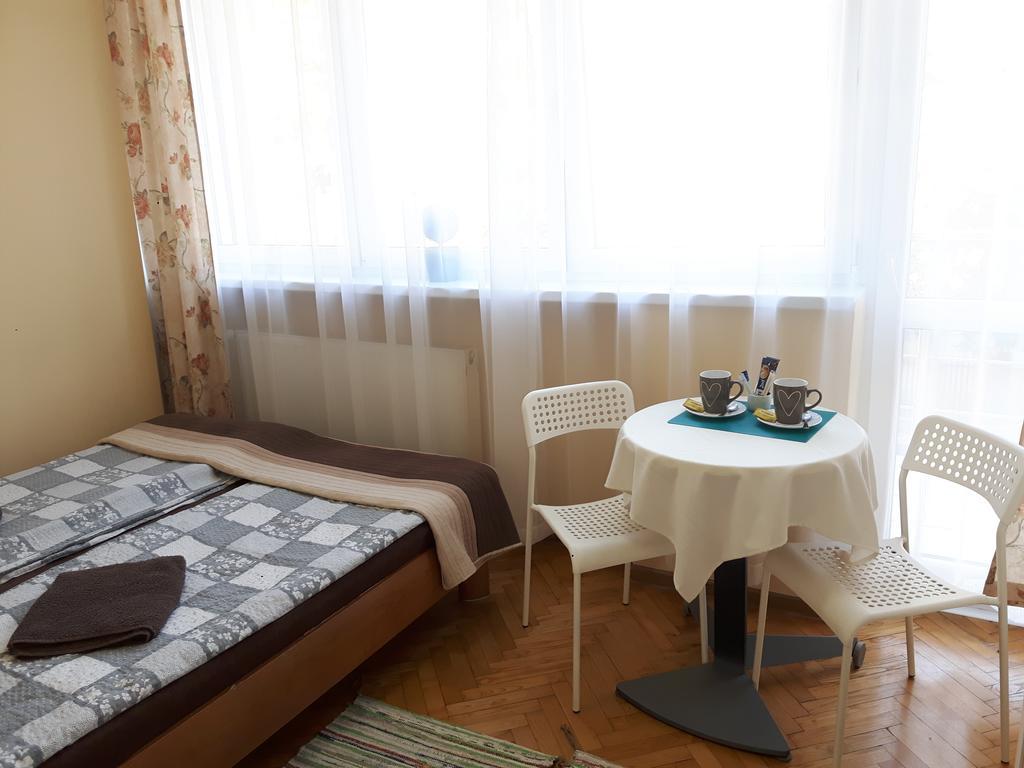 Slowicza Hotel Warschau Buitenkant foto